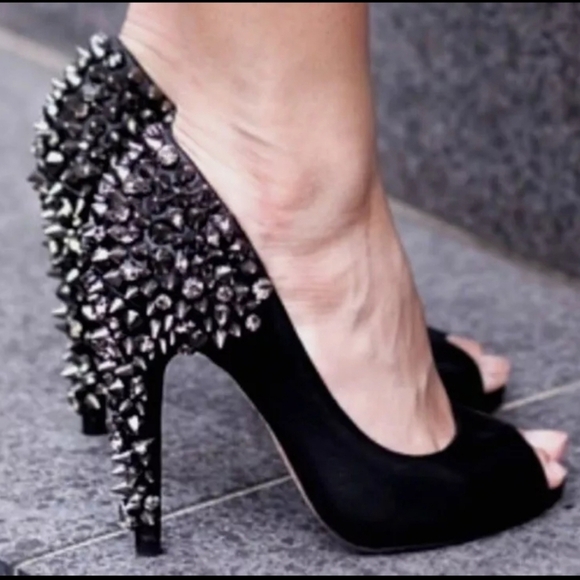 Sam Edelman Lorissa Studded Heels 8 - Picture 1 of 8